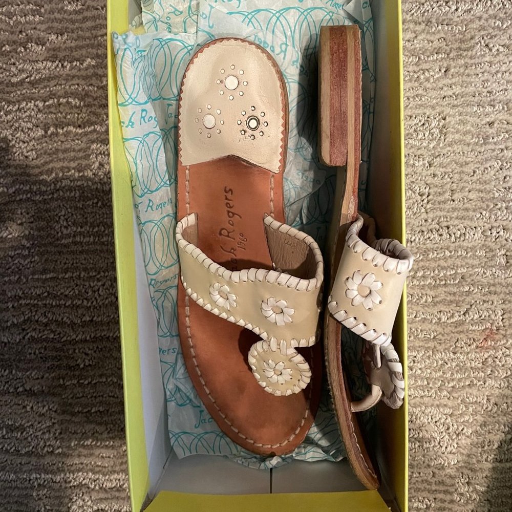 Jack Roger's Classic Bone Sandal (SZ: 8)